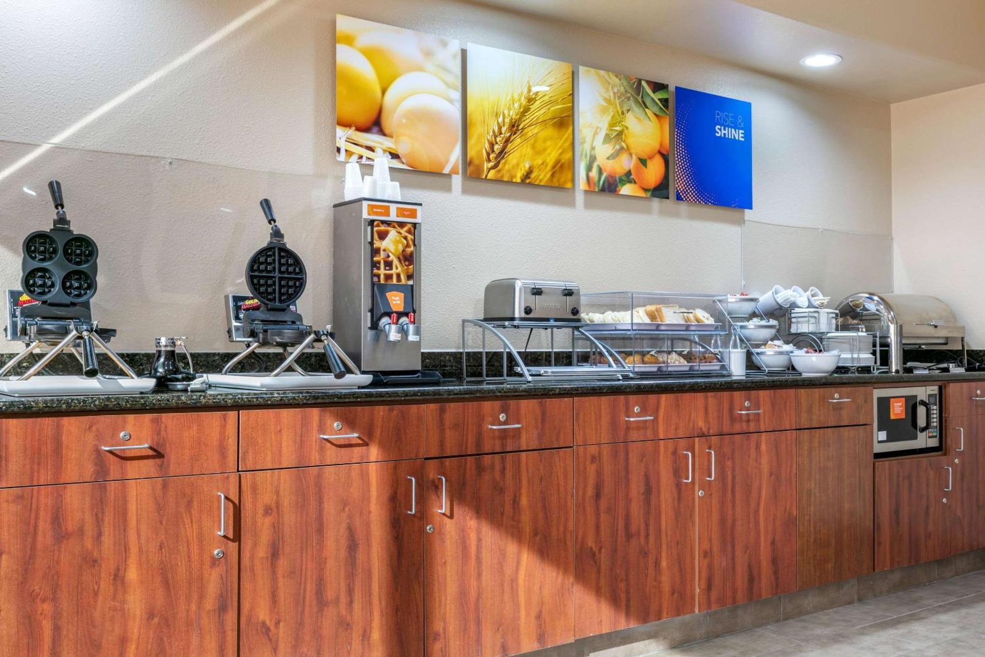 Comfort Inn & Suites Van Buren - Fort Smith Eksteriør billede